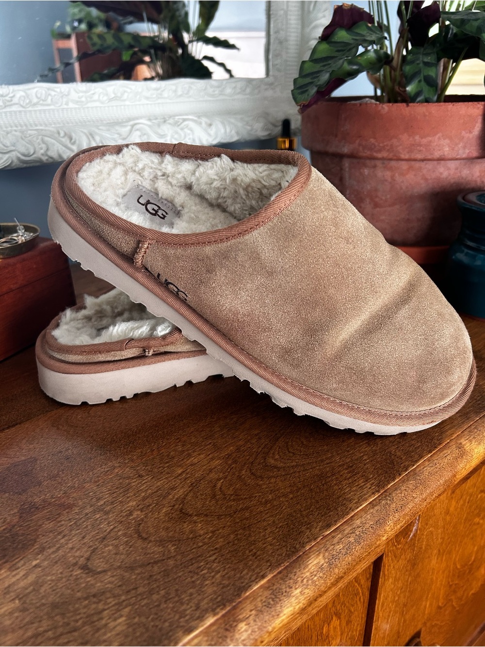UGG Classic Slip On Slippers - Men's, Unisex